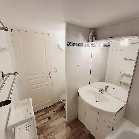 Villa Pour 6 - Piscine Commune - Wifi - Climatisation