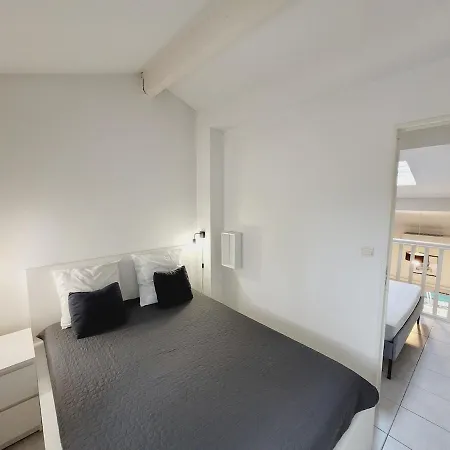 Pour 6 - Piscine Commune - Wifi - Climatisation Valras-Plage