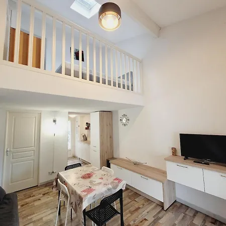 Pour 6 - Piscine Commune - Wifi - Climatisation Villa *